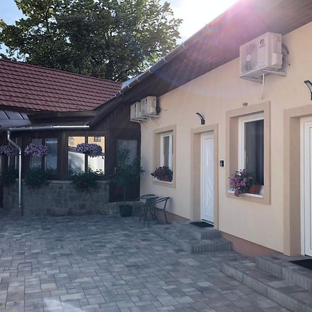 Illa Apartments Έγκερ Εξωτερικό φωτογραφία
