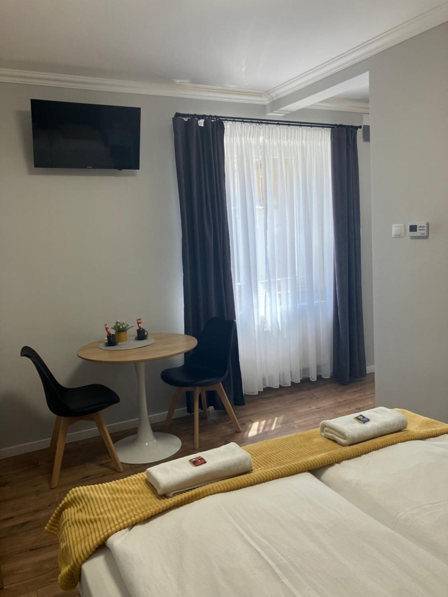 Illa Apartments Έγκερ Εξωτερικό φωτογραφία