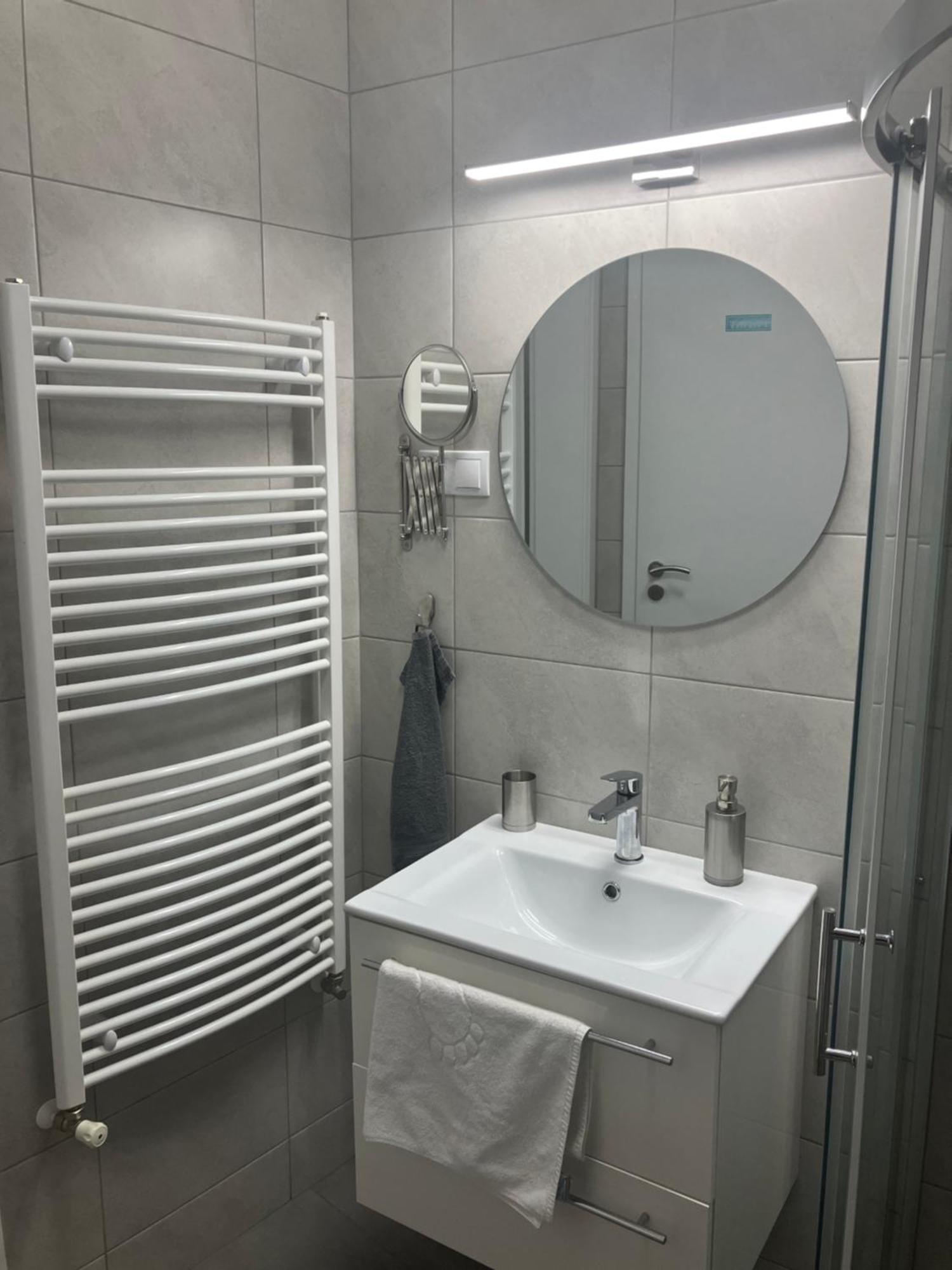 Illa Apartments Έγκερ Εξωτερικό φωτογραφία