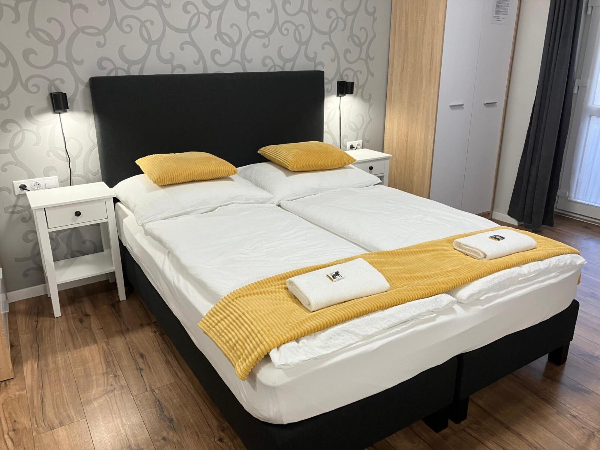Illa Apartments Έγκερ Εξωτερικό φωτογραφία